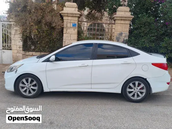 Hyundai Accent 2016 photo 3