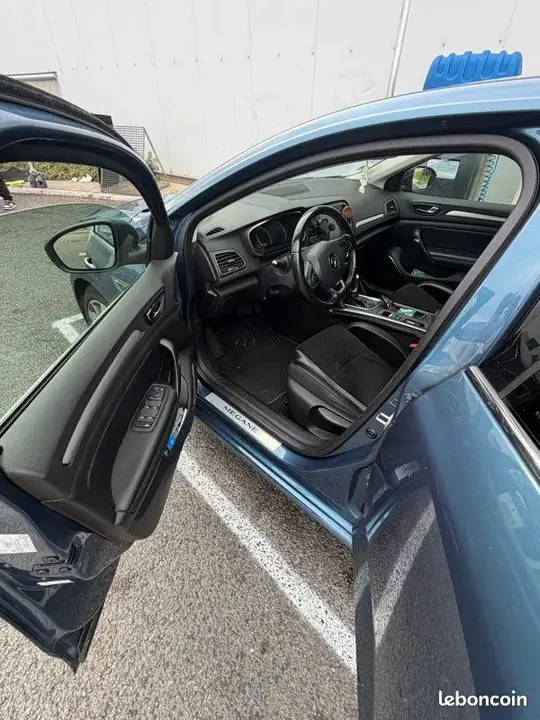 Renault Megane 2016 photo 2