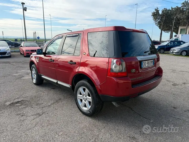 Land Rover Freelander 2008 photo 5