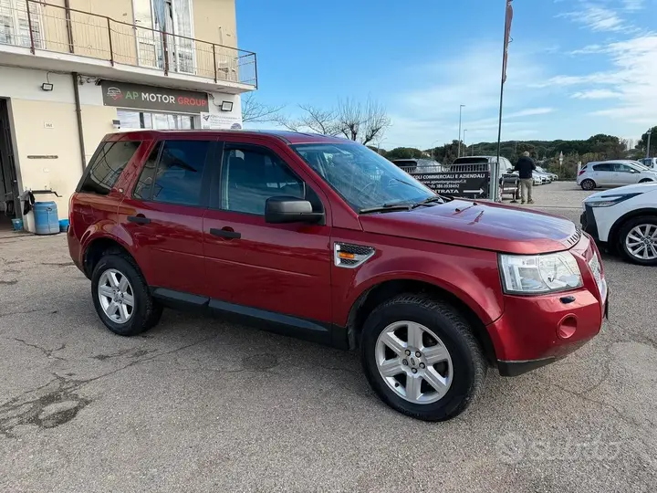 Land Rover Freelander 2008 photo 3