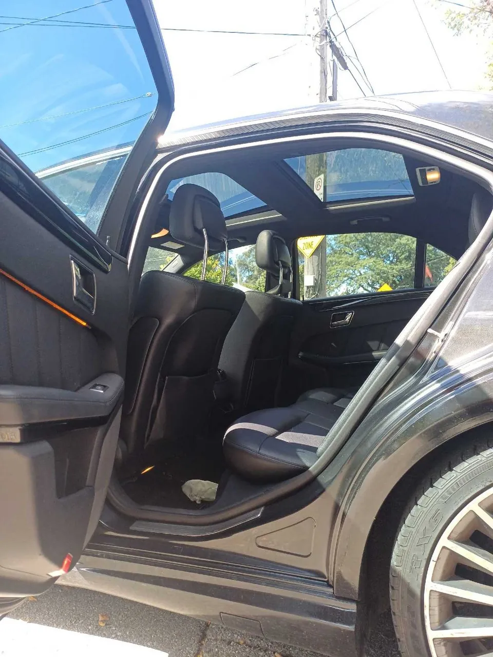 Mercedes-Benz E-Class 2011 photo 5
