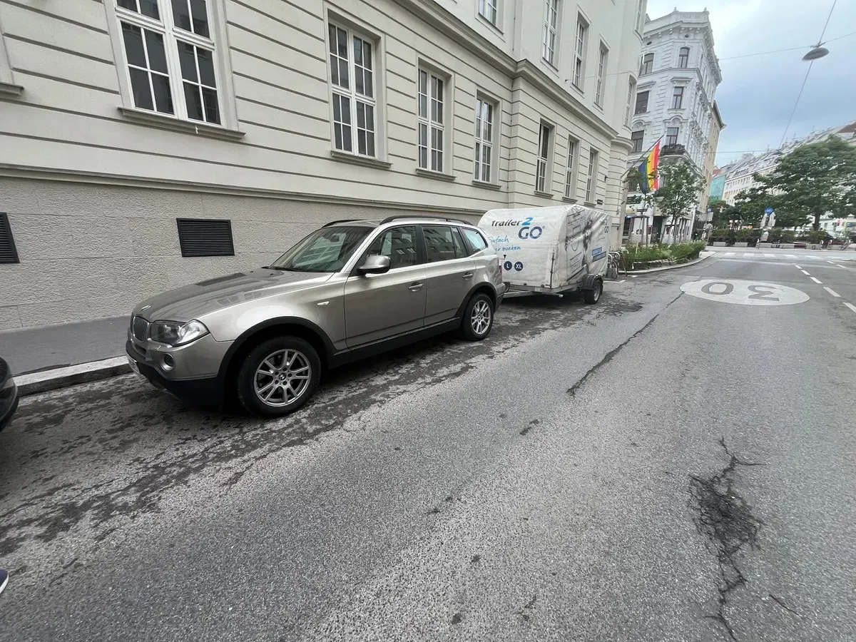 BMW X3 2009 photo 2