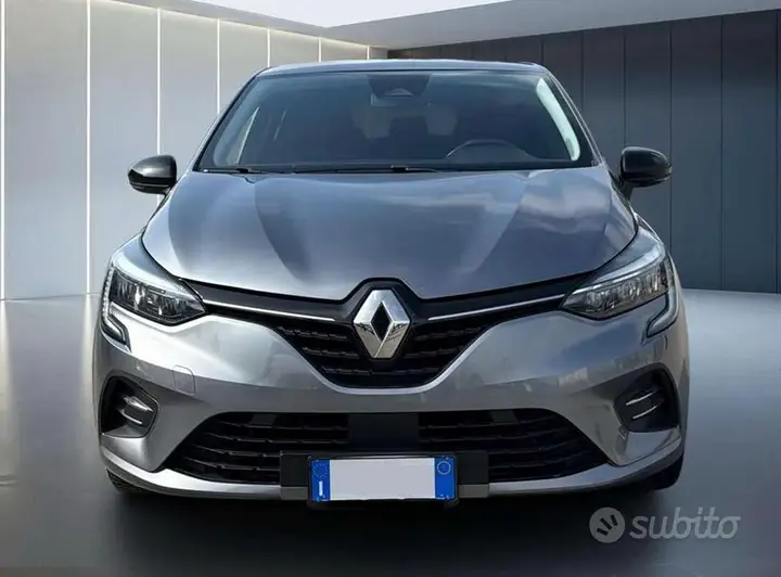 Renault Clio 2023 photo 2