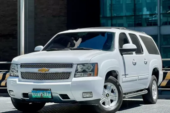 Chevrolet Suburban 2012 photo 4