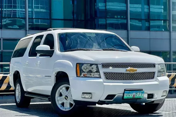 Chevrolet Suburban 2012 photo 3