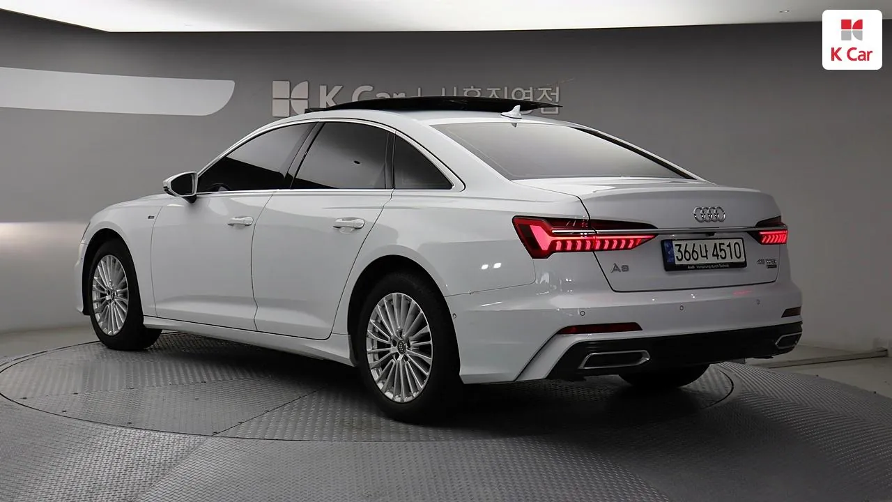 Audi A6 2021 photo 2