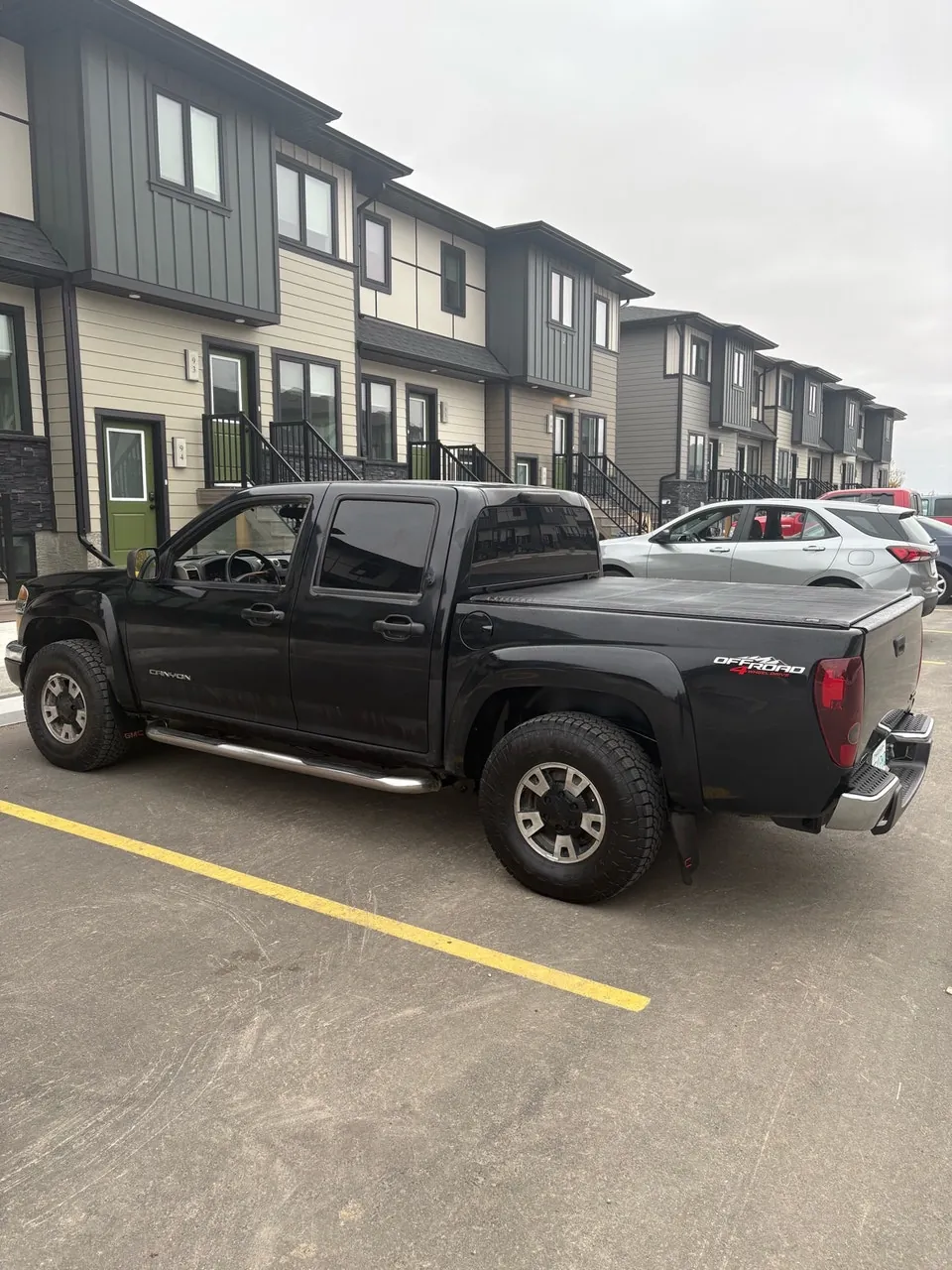 GMC Canyon 2004 photo 2