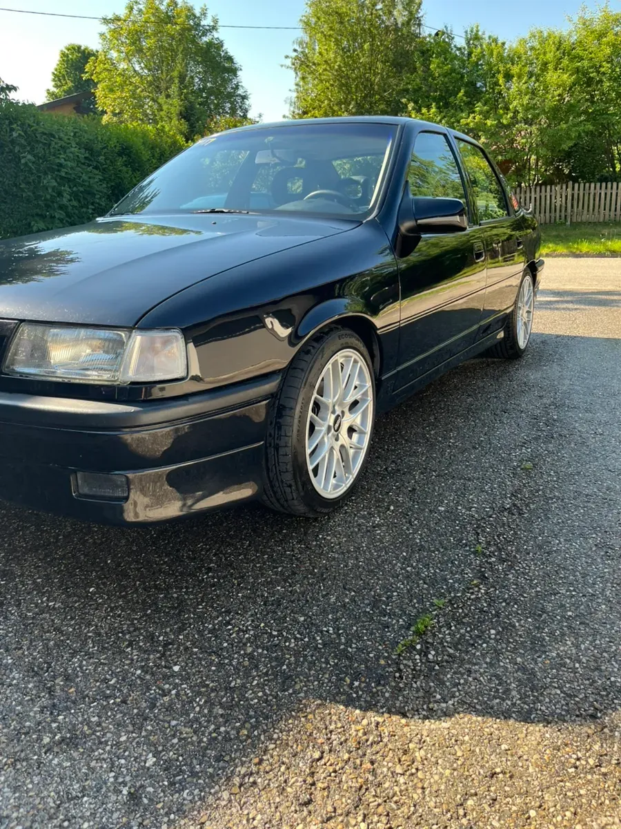 Opel Vectra 1990 photo 3
