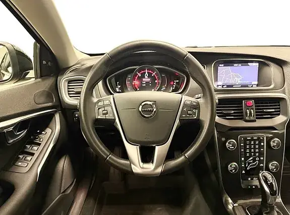 Volvo V40 Cross Country 2018 photo 3