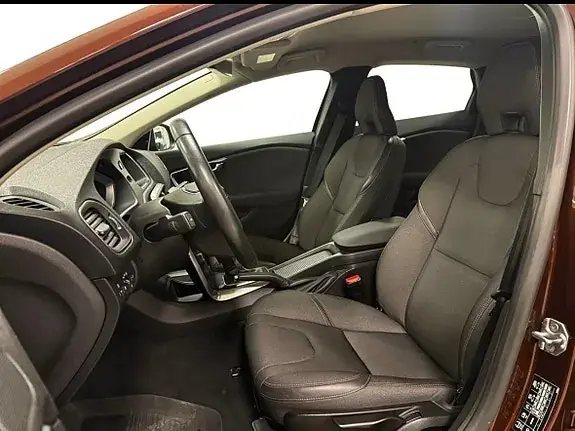 Volvo V40 Cross Country 2018 photo 4