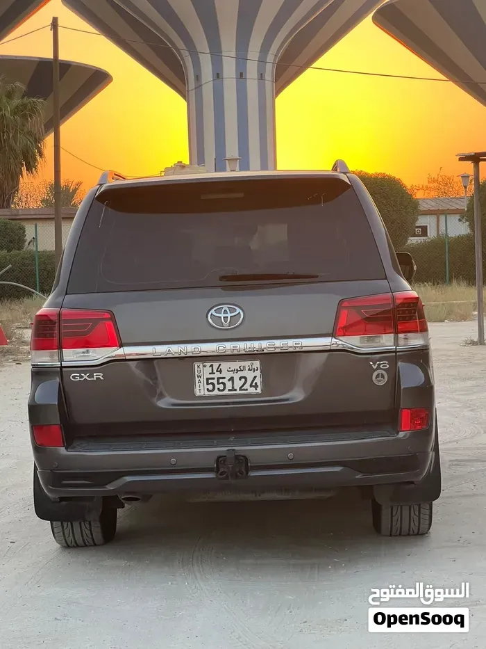 Toyota Land Cruiser 2016 photo 3