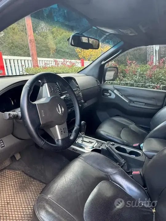 Nissan Pathfinder 2010 photo 4