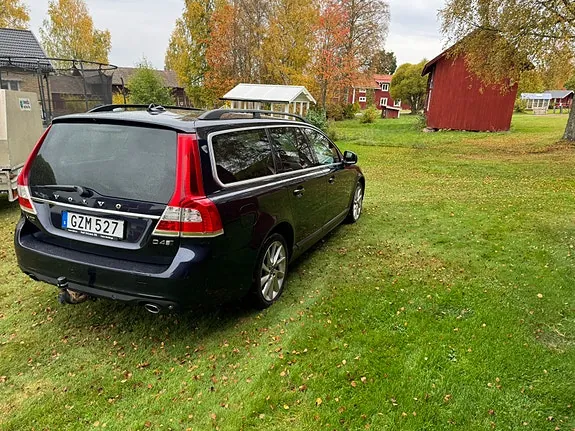 Volvo V70 2016 photo 3
