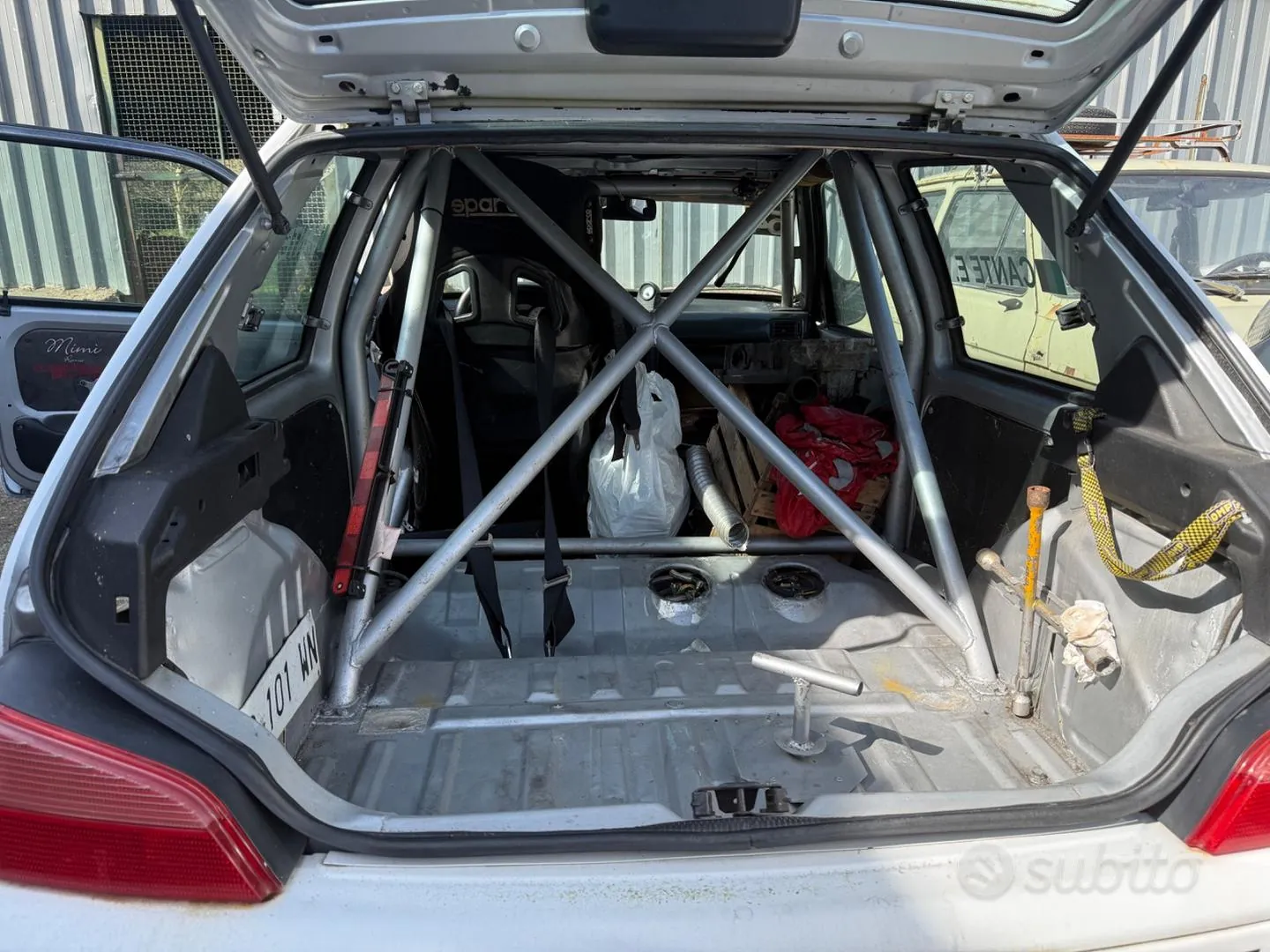 Peugeot 106 2000 photo 3