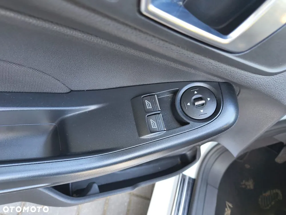 Ford Fiesta 2014 photo 5