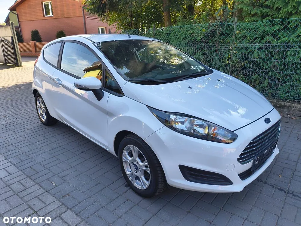 Ford Fiesta 2014 photo 2