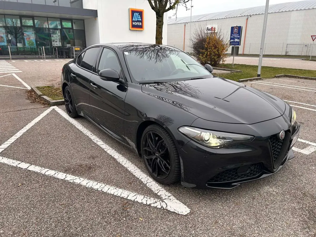 Alfa Romeo Giulia 2016 photo 3