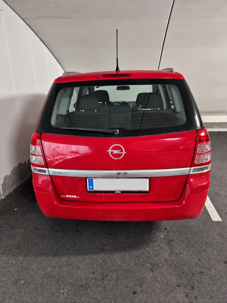 Opel Zafira 2008 photo 2