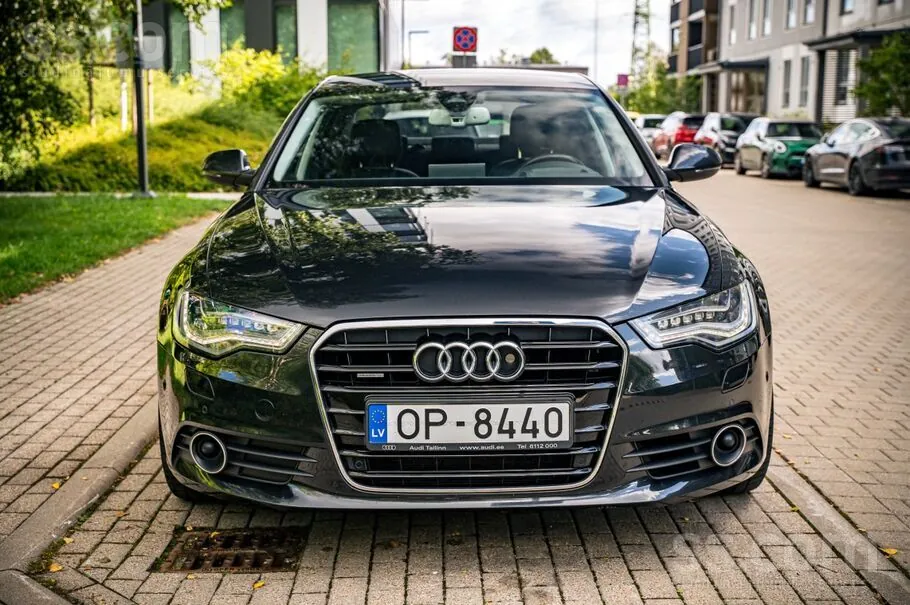 Audi A6 2011 photo 2