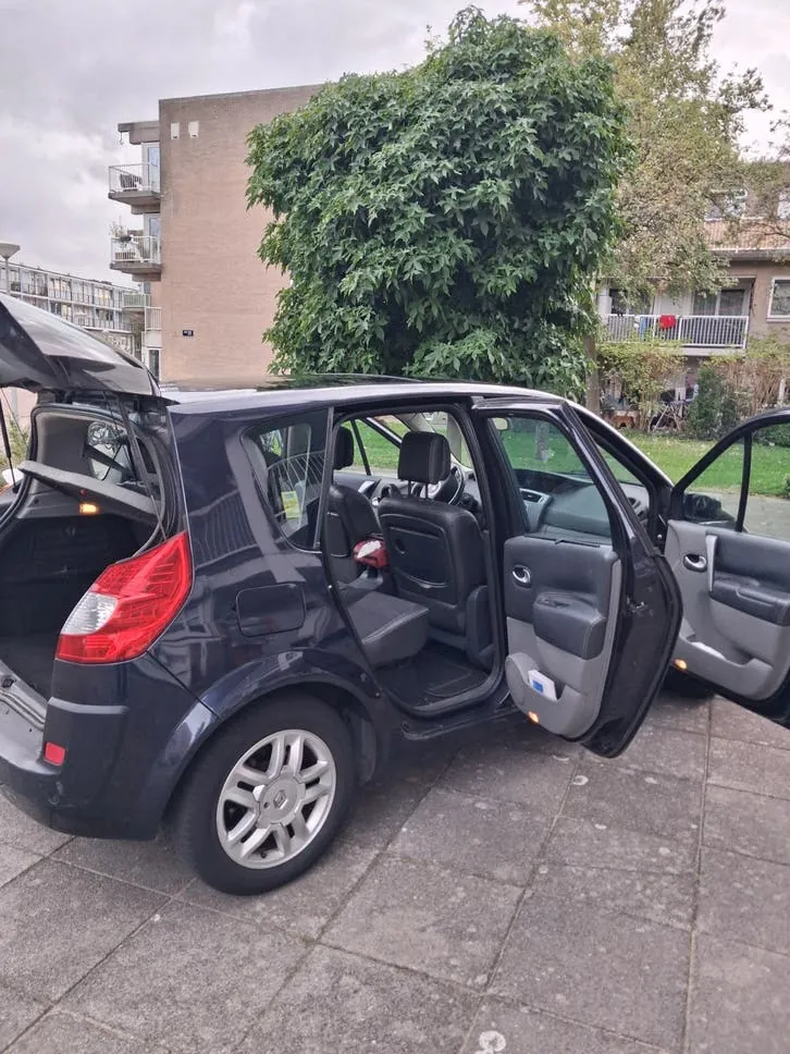 Renault Megane Scenic
