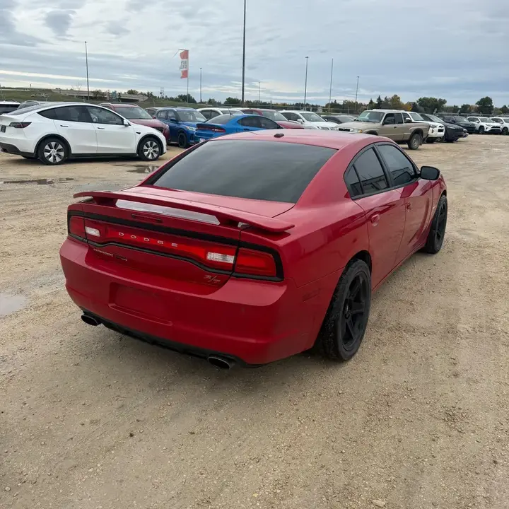 Dodge Charger 2011 photo 3