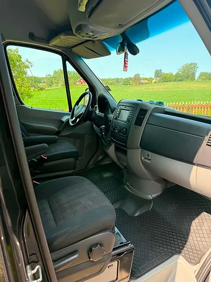 Mercedes-Benz Sprinter 319 2015 photo 2