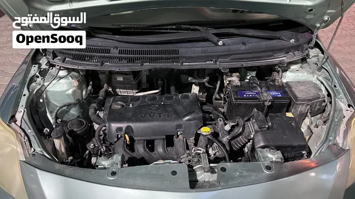 Toyota Yaris 2009 photo 2