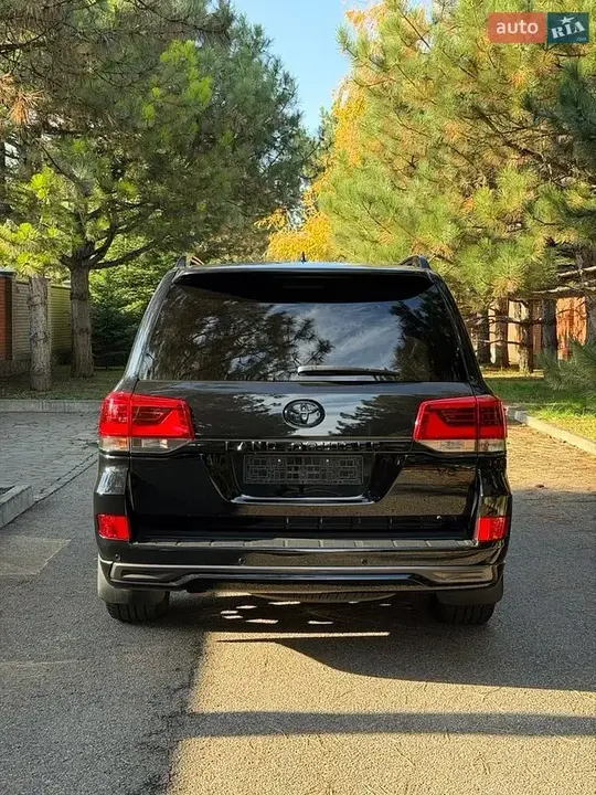Toyota Land Cruiser 2017 photo 5