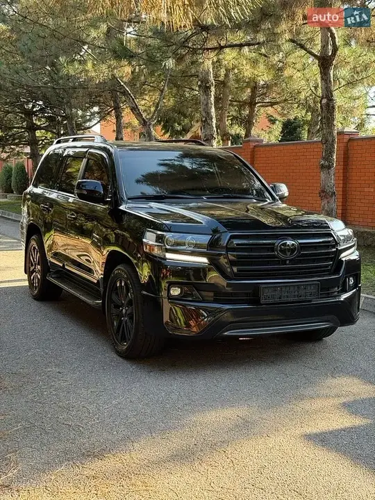 Toyota Land Cruiser 2017 photo 3