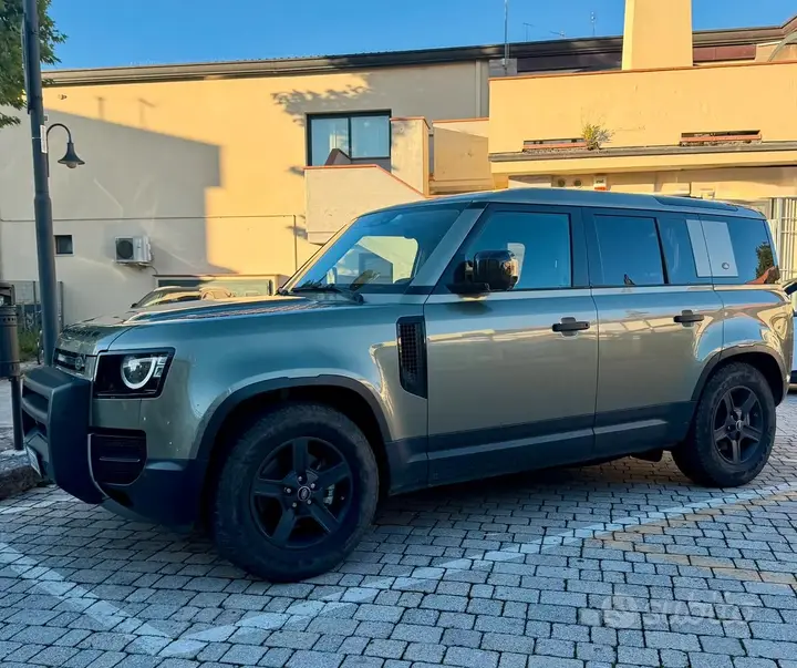 Land Rover Defender 110 2020 photo 2