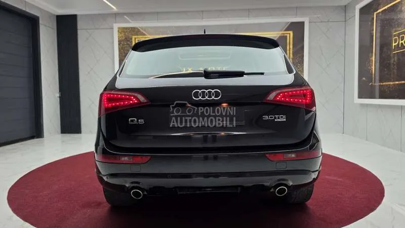 Audi Q5 2010 photo 4