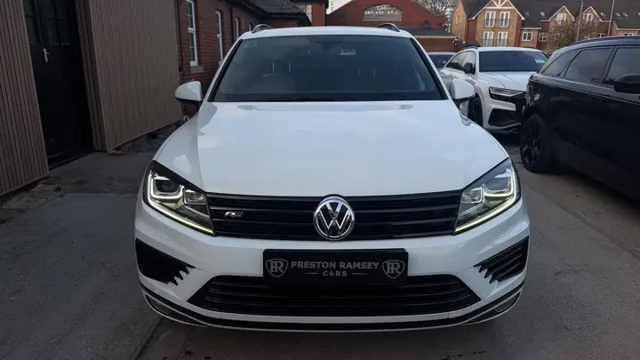 Volkswagen Touareg 2016 photo 2