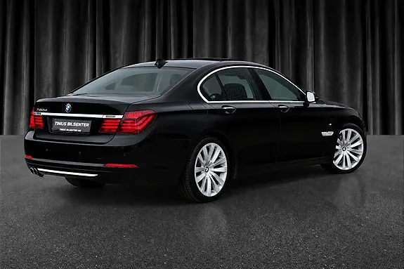 BMW 730D 2013 photo 2