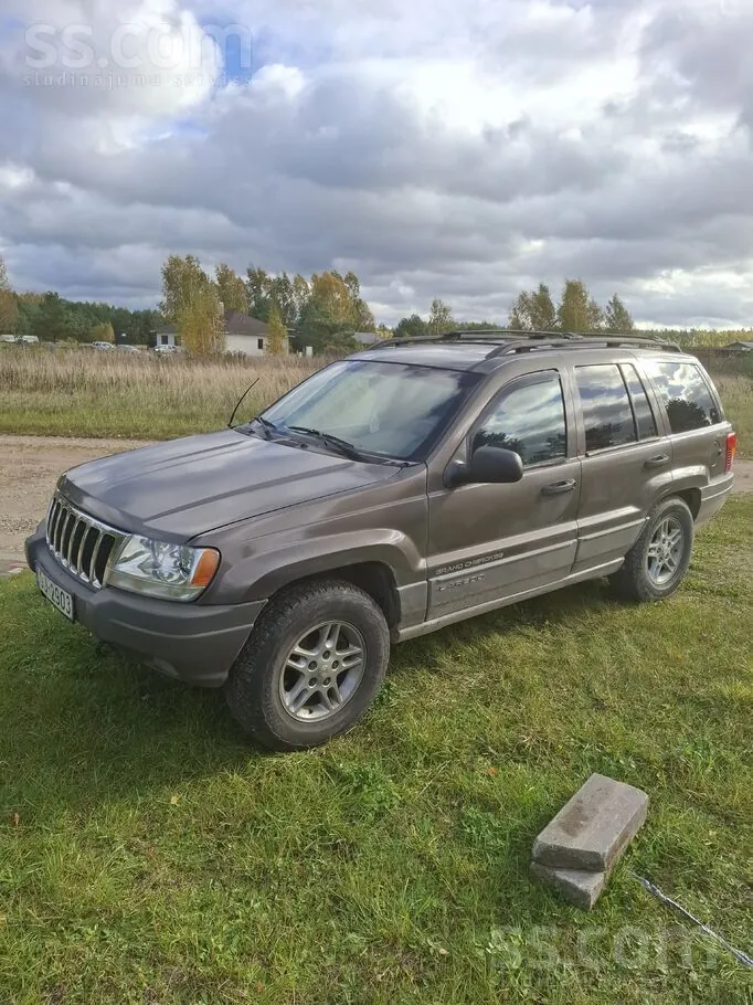 Jeep Grand Cherokee 2000 photo 2
