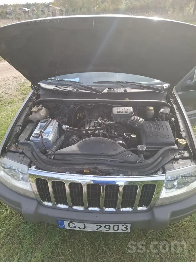 Jeep Grand Cherokee 2000 photo 5
