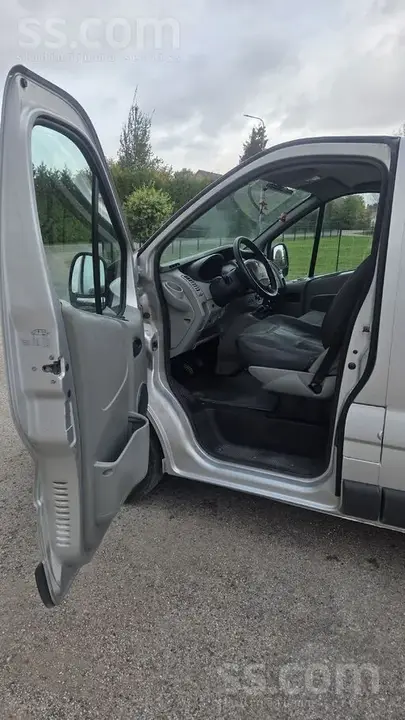 Renault Trafic 2012 photo 5