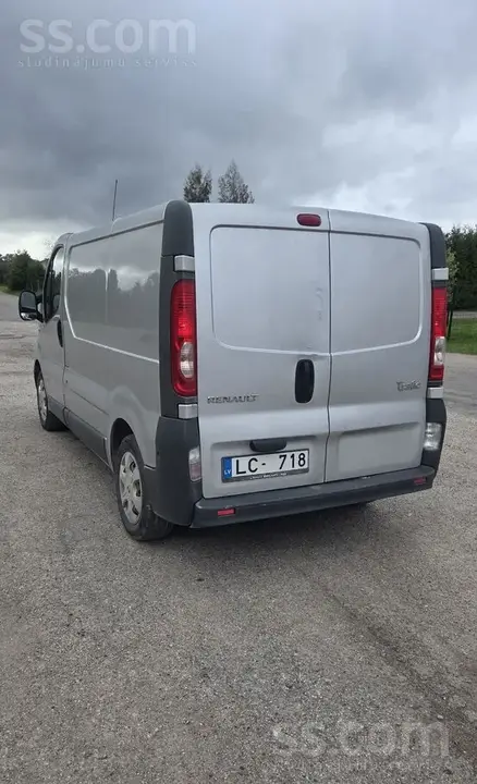 Renault Trafic 2012 photo 3