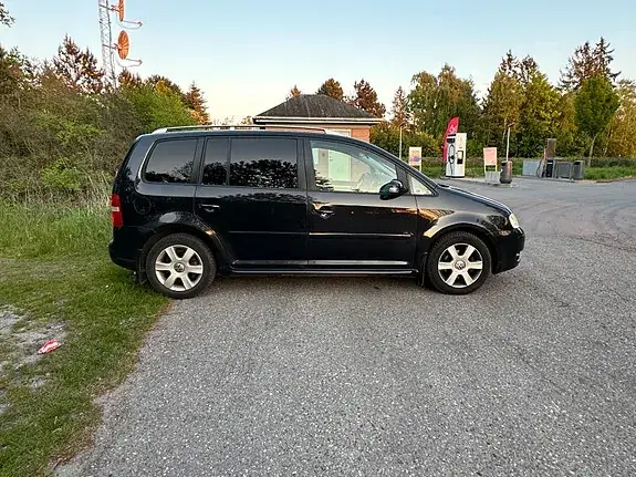 Volkswagen Touran 2005 photo 5