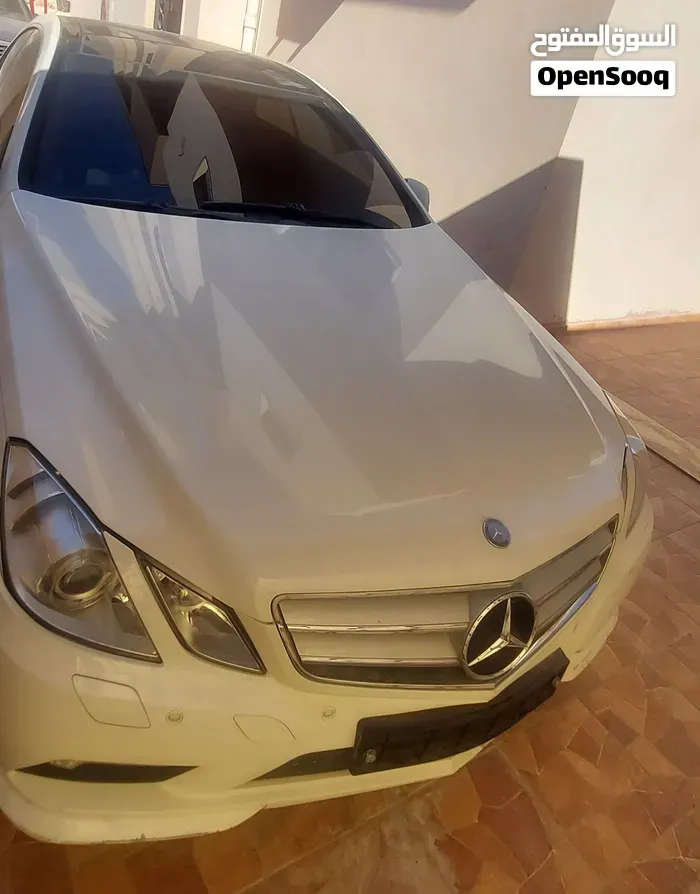 Mercedes-Benz E-Class 2012 photo 5