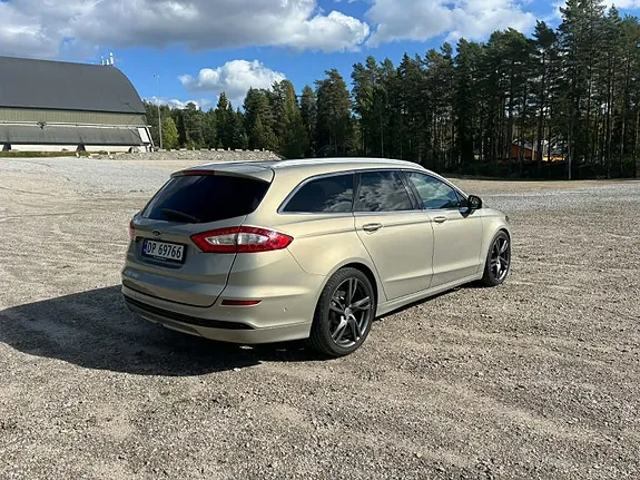 Ford Mondeo 2015 photo 4