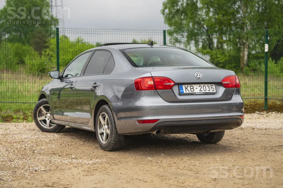Volkswagen Jetta 2011 photo 4