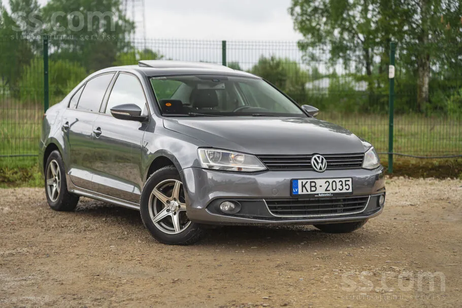 Volkswagen Jetta 2011 photo 3