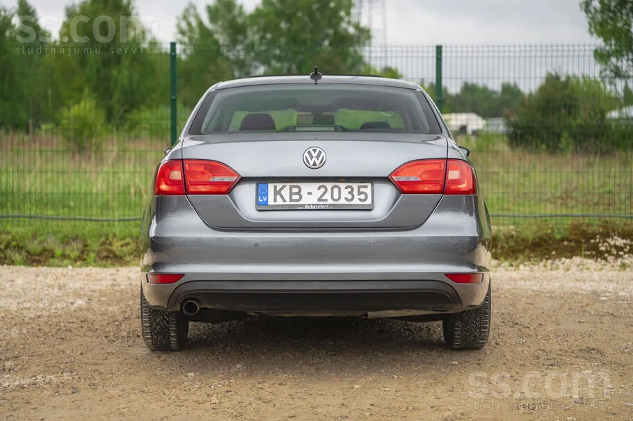 Volkswagen Jetta 2011 photo 5