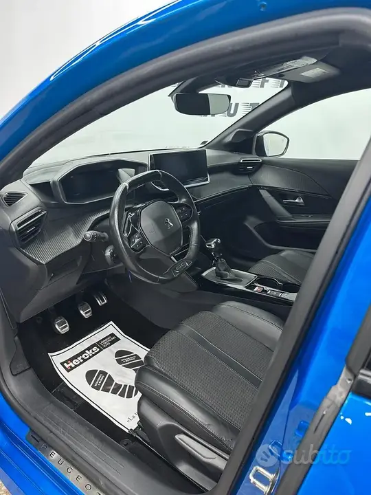 Peugeot 208 2020 photo 5