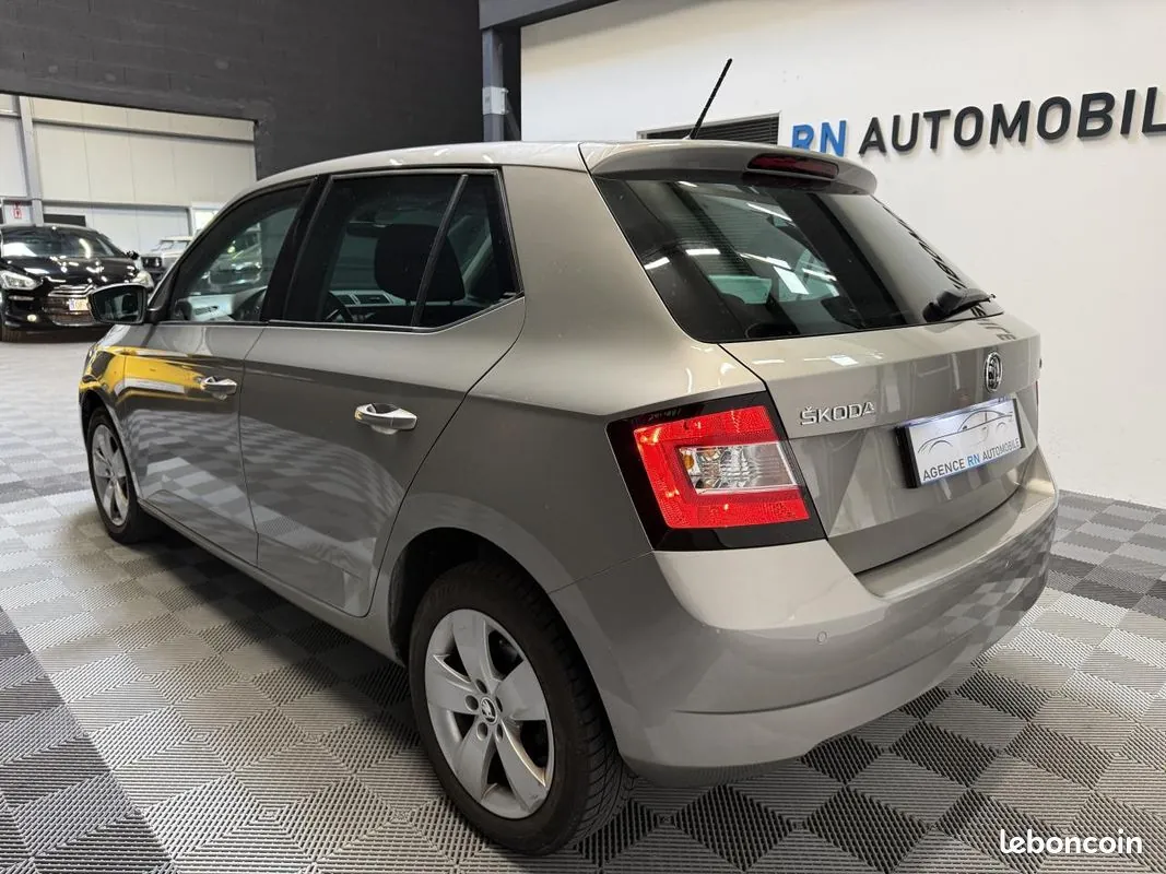 Skoda Fabia 2018 photo 4