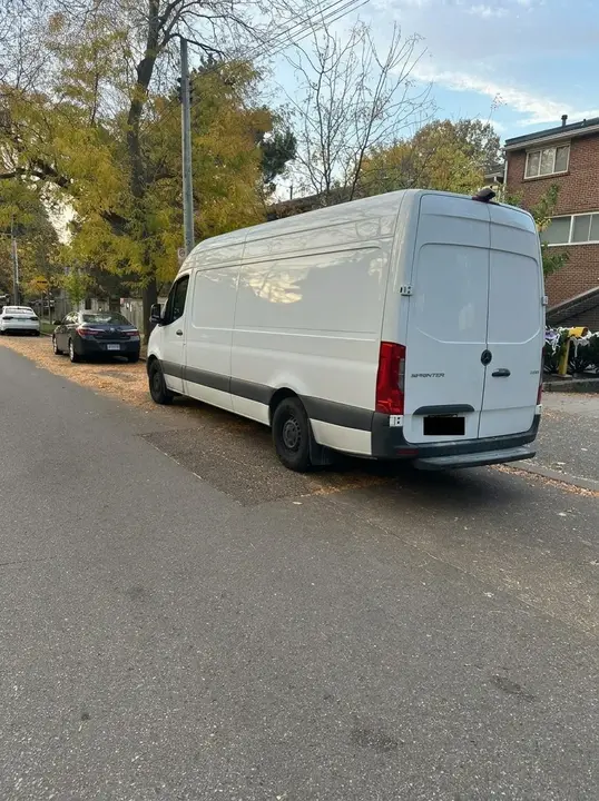 Mercedes-Benz Sprinter 2024 photo 3