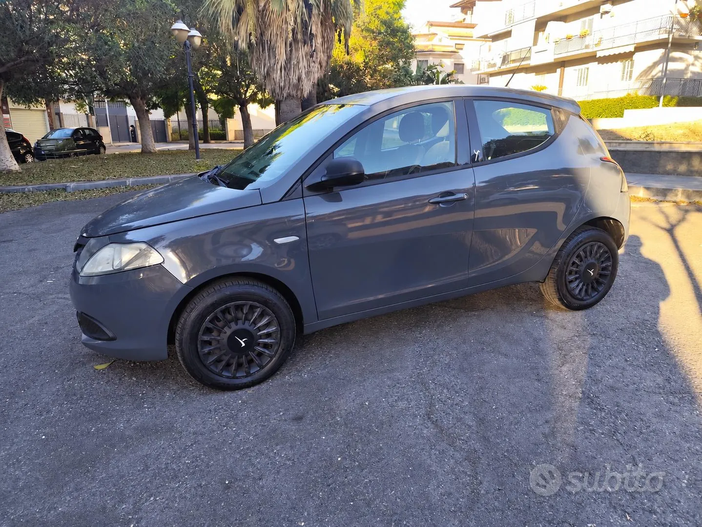 Lancia Ypsilon