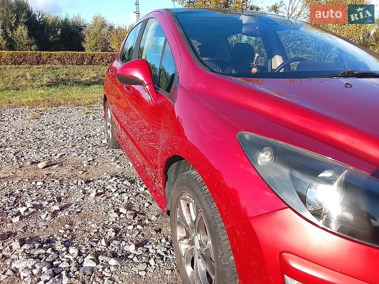 Peugeot 308 2008 photo 3