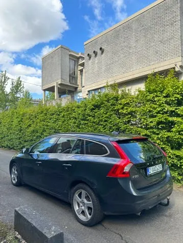 Volvo V60 2012 photo 2