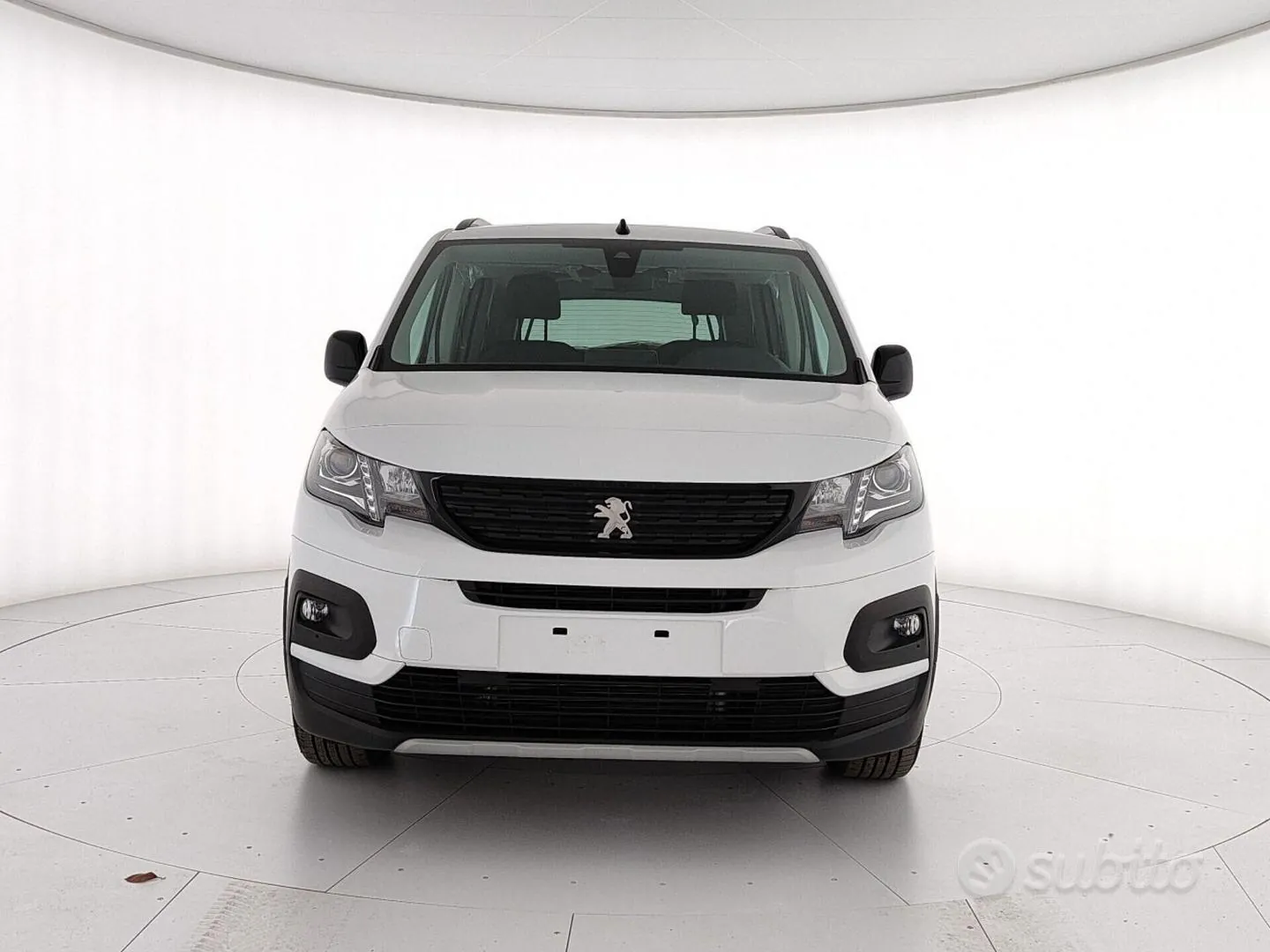 Peugeot Rifter 2024 photo 2